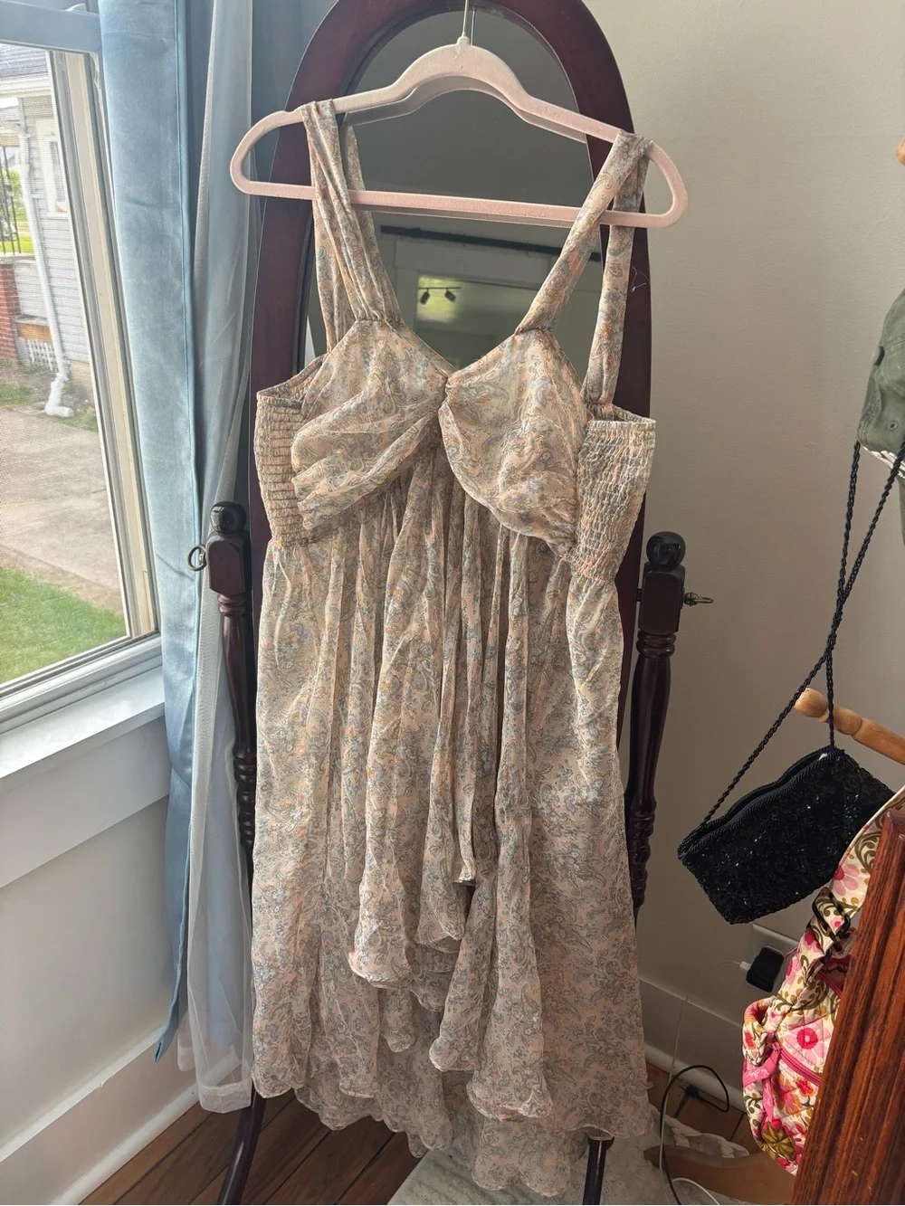 Victoria's Secret Peach Floral Ruffle Chemise - Picture 2 of 7
